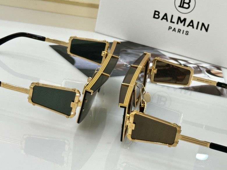 Picture of Balmain Sunglasses _SKUfw48223644fw
